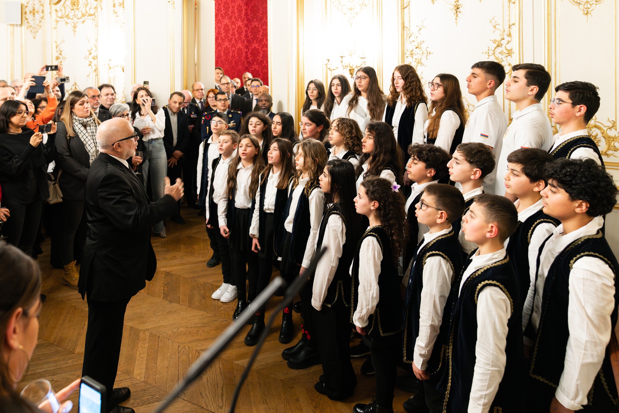 627680171_937178882165632_5898009838833681635_n.jpg (645 KB)