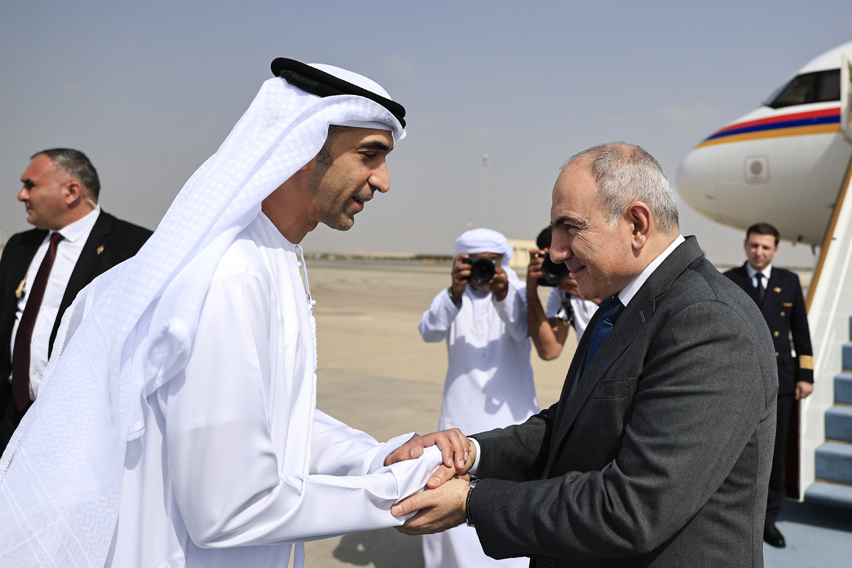 62943_b.jpg (403 KB)