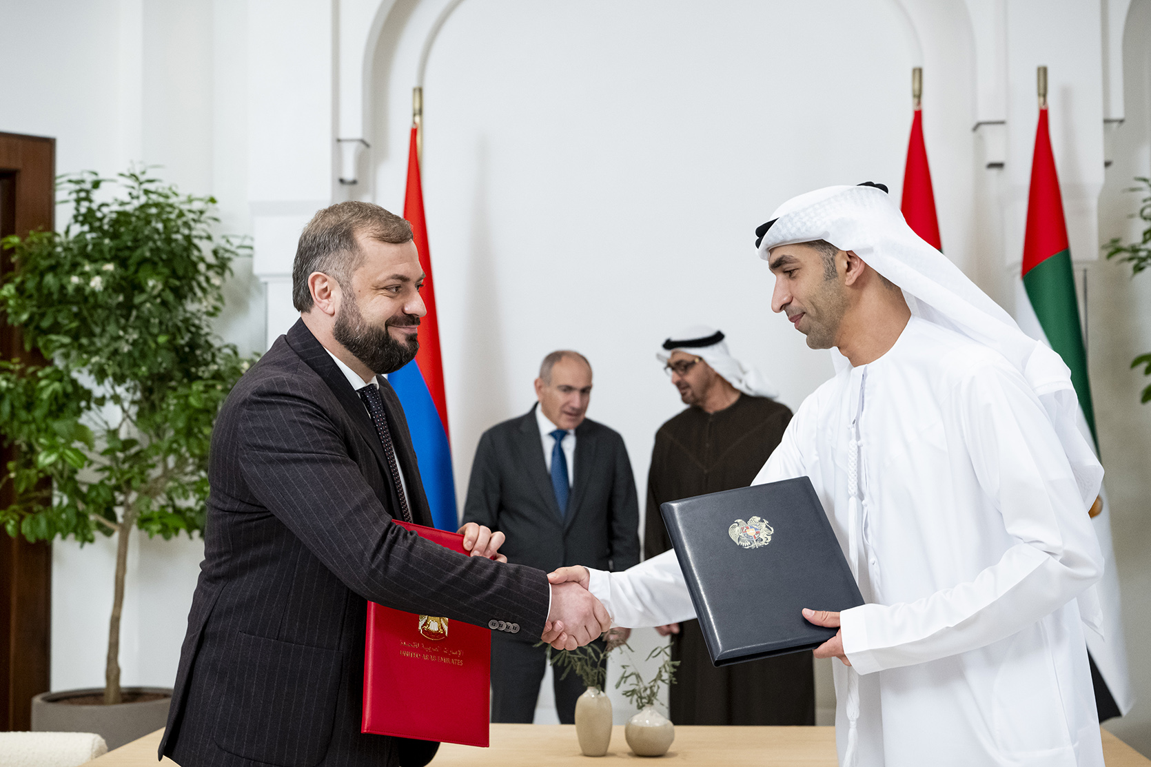 62960_b.jpg (578 KB)