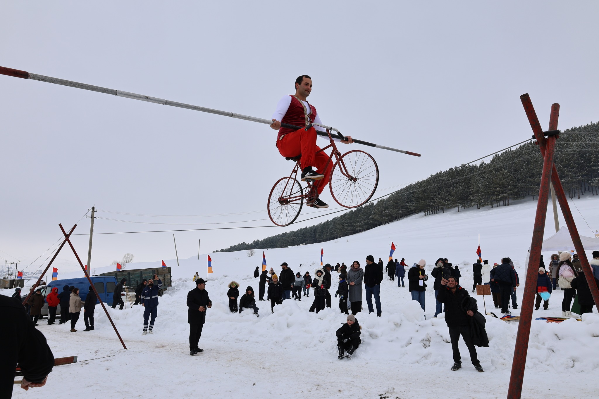 628288752_892583556750438_1733303402717191774_n.jpg (458 KB)