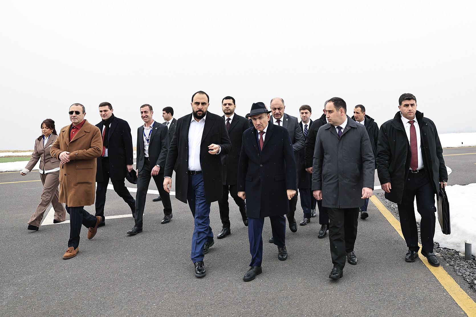 62991_b.jpg (768 KB)