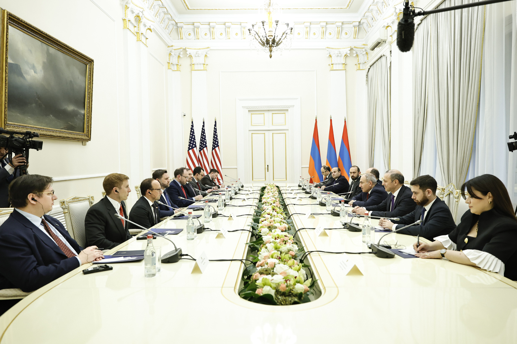 63006_b.jpg (706 KB)