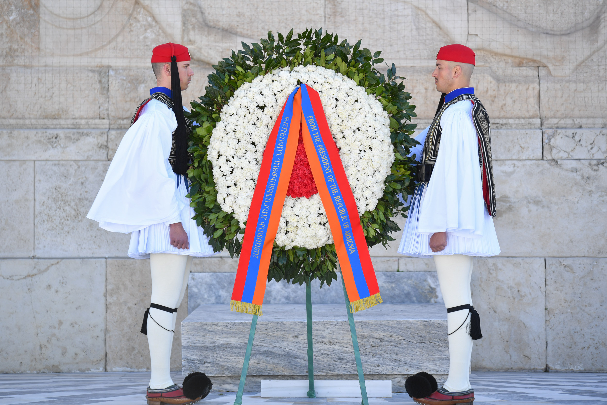 66323_b.jpg (828 KB)