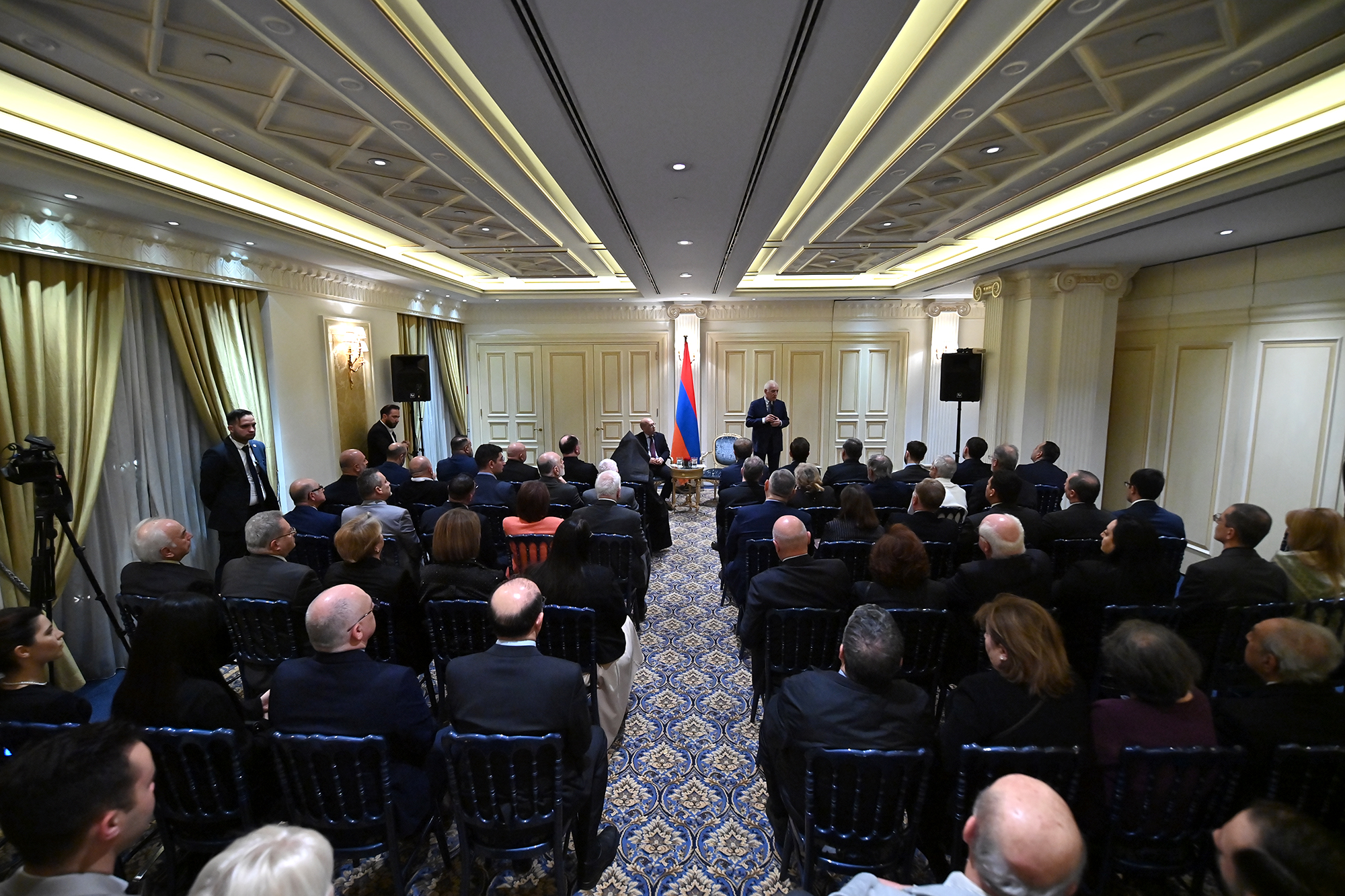 66524_b.jpg (1.78 MB)