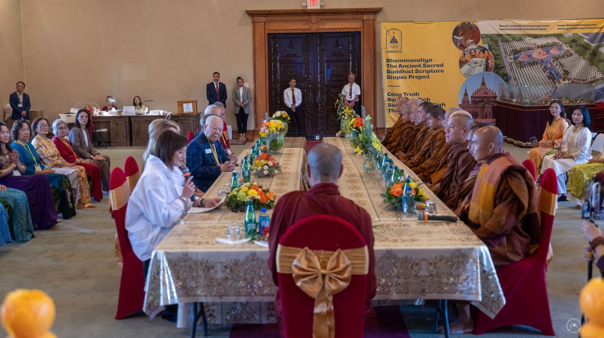 699972a22bd34-1771664034-walk-for-peace-3044.jpg (147 KB)