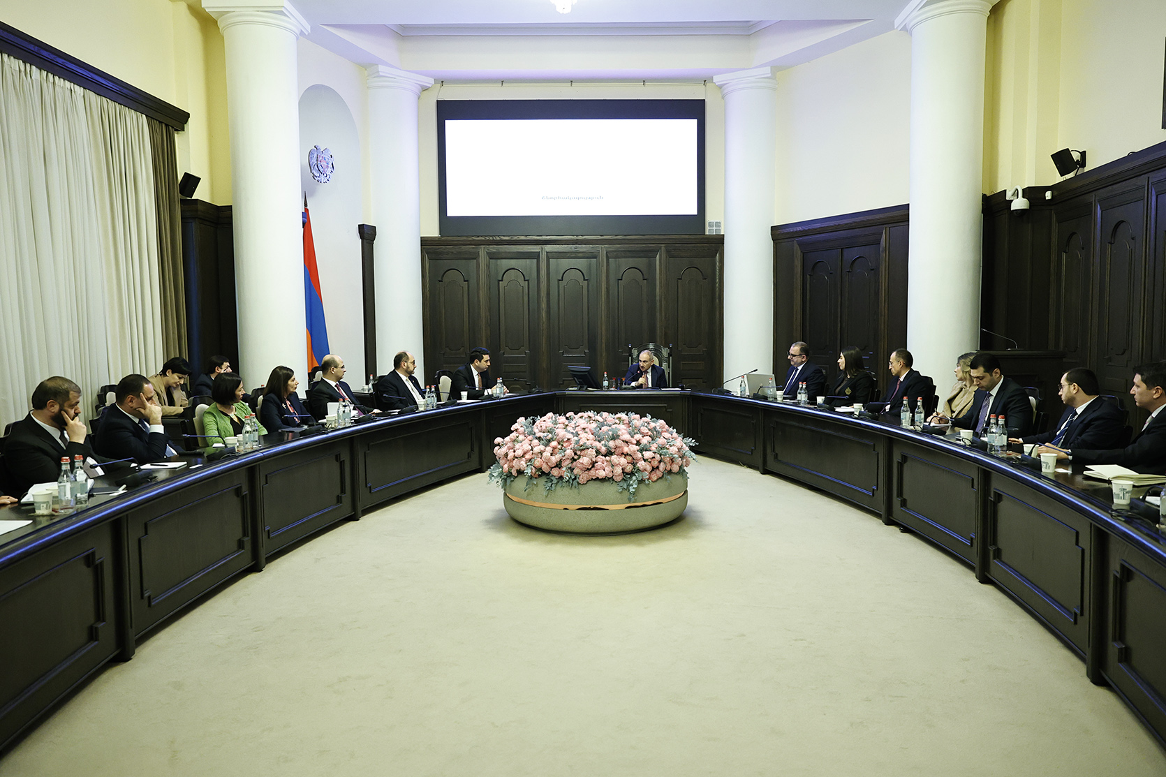 63208_b.jpg (686 KB)