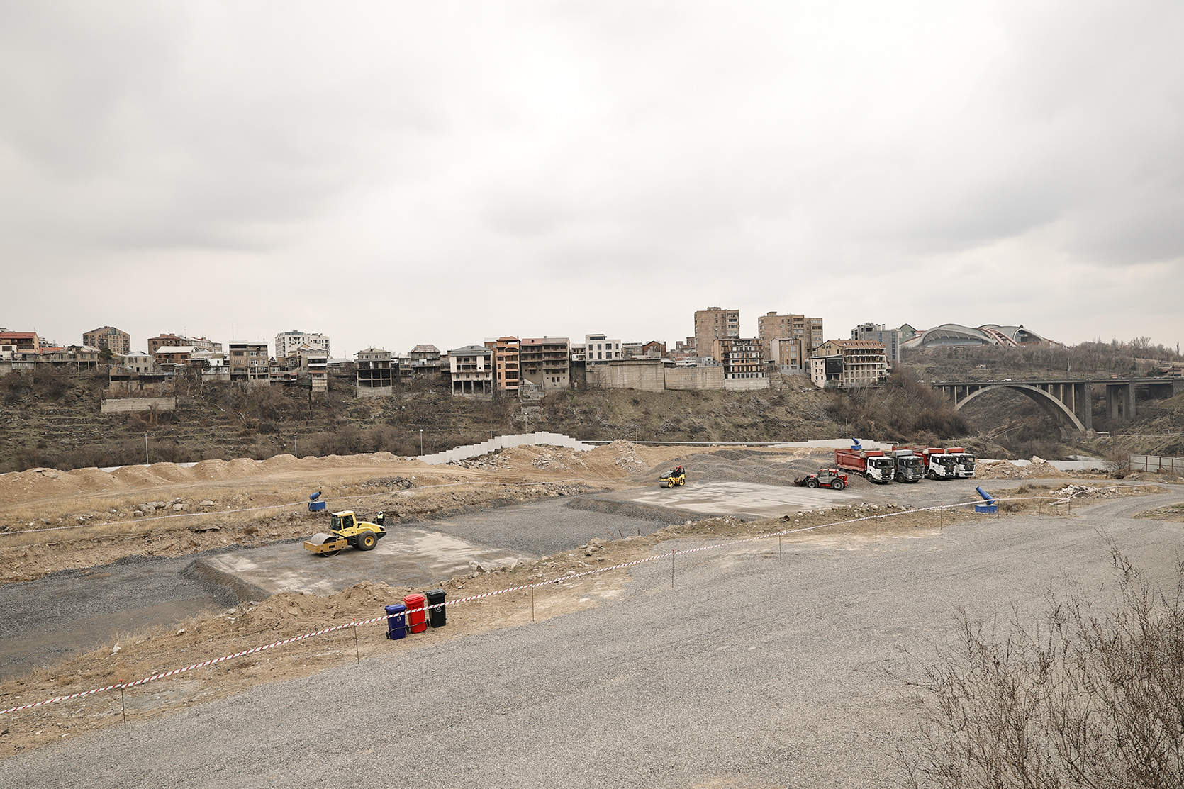 63210_b.jpg (923 KB)