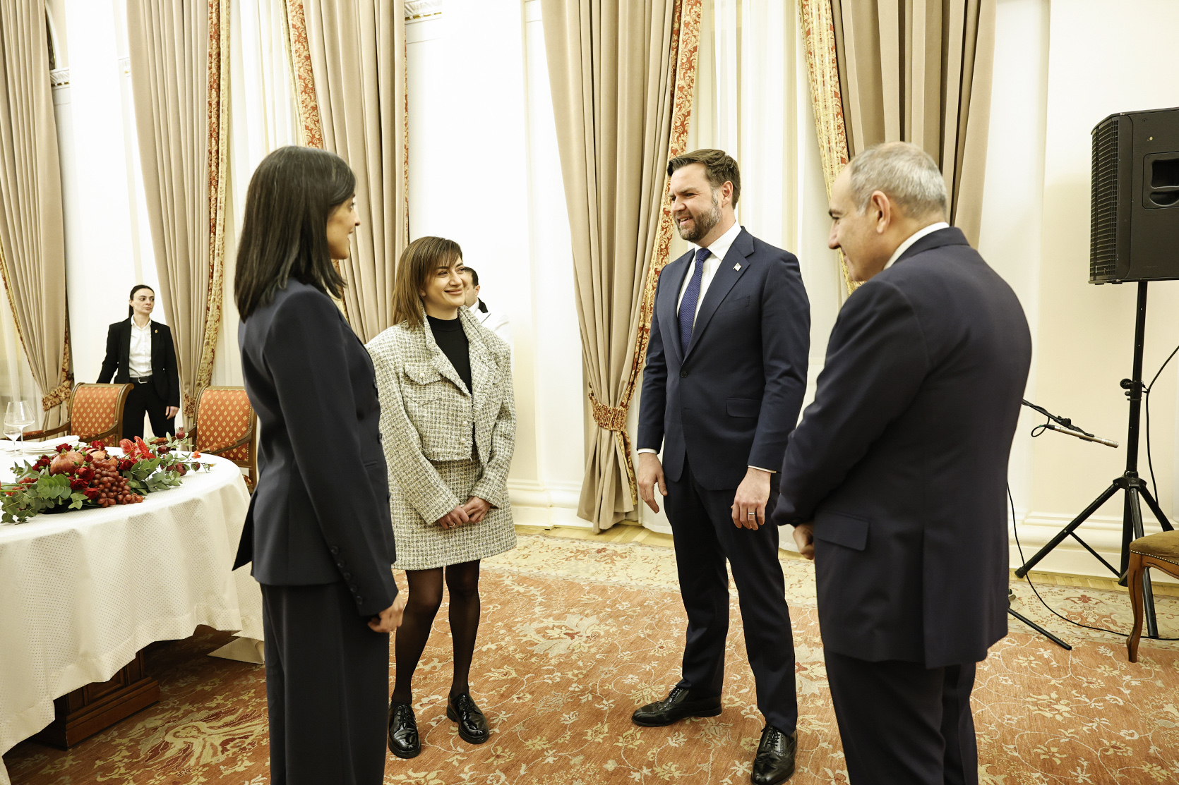 _12A3330.JPG (888 KB)